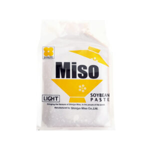 SHINJYO Light Soybean Miso Paste, a versatile ingredient for Asian cuisine, available at India Supermarkt Switzerland.